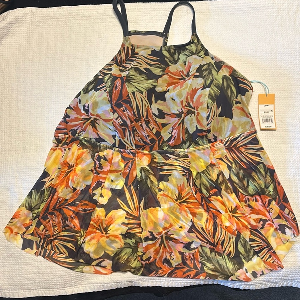 NWT Women’s Swim Top sz 20W